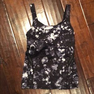 Lululemon tank with built in sports bra